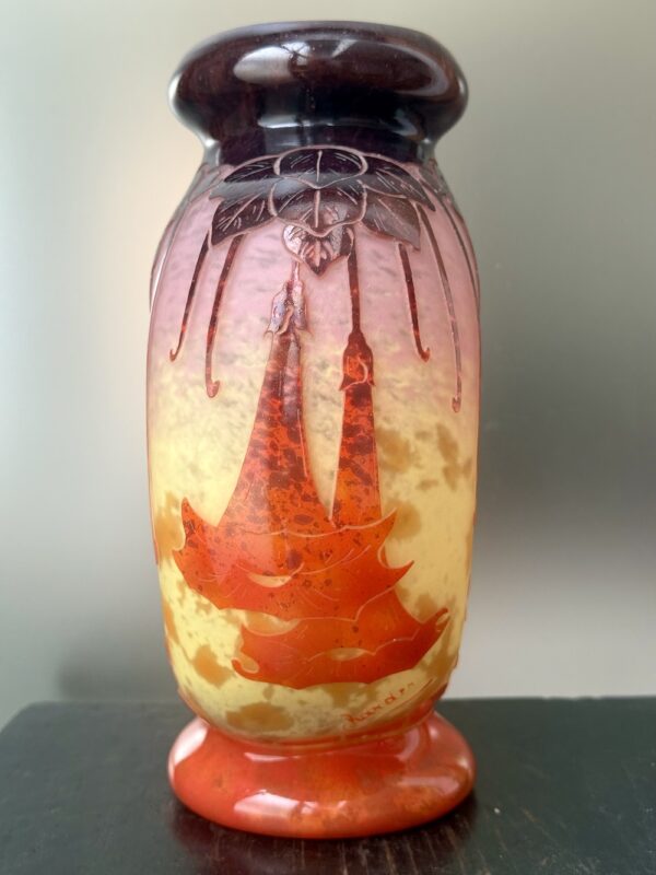 Superbe et imposant vase méplat Charder - Le Verre Français série Daturas Ref LVF387 – Image 3