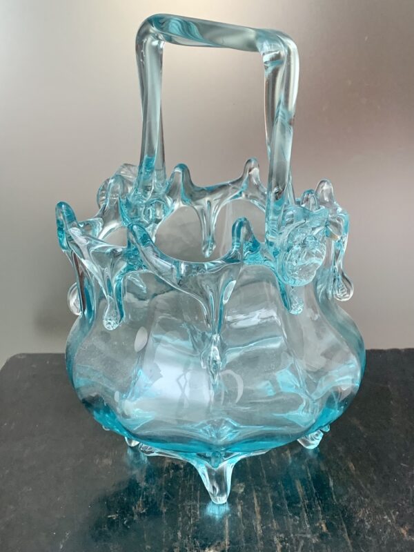 Délicat vase panier avec virtuoses applications à chaud par Auguste Jean REF AJ360 – Image 4