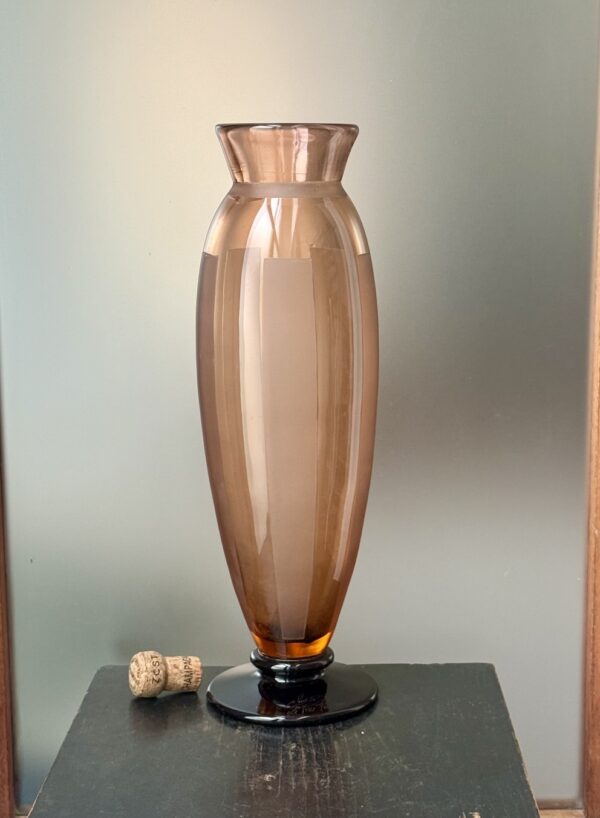 Majestueux vase Charder Le Verre Français au décor géométrique non référencé Ref LVF392