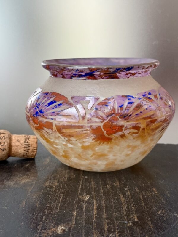 Superbe vase multicolore Charder Le Verre Français modèle Ancolies Ref LVF396