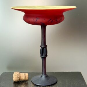 Superbe coupe Schneider Bijou Noir et Rouge sur pied soudé Ref SCH449