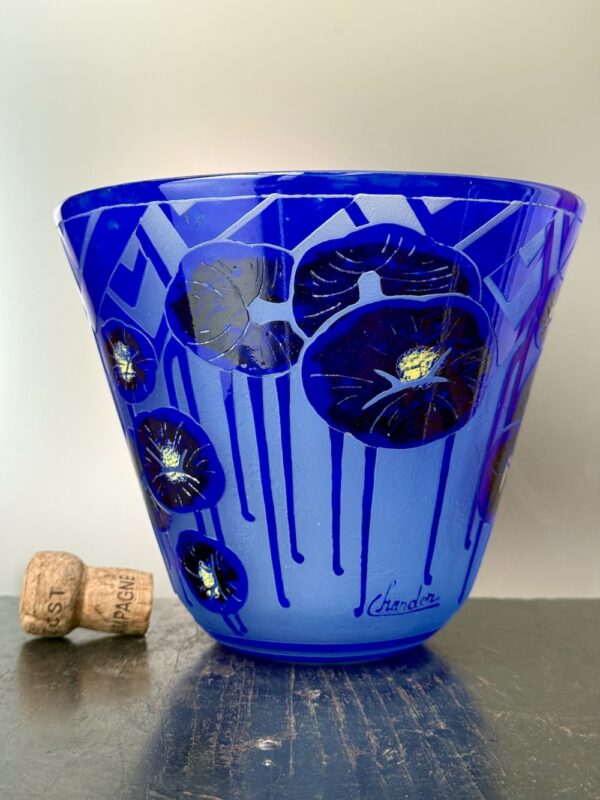 Exceptionnel vase futuriste Charder Le Verre Français série Capucines Bleues Ref LVF439