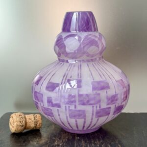 Rare vase Le Verre Français série géométrique Art Déco "Chronos" Ref LVF457